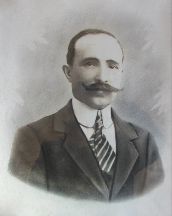 <a href="/apollineWakeUp/">Apolline de Malherbe</a> Mon arrière grand-père Ernest Marin, mort le 18 juillet 1918 lors de la seconde bataille de la Marne. Ma grand-mère Rose venait de célébrer son premier anniversaire. Put... de guerre.