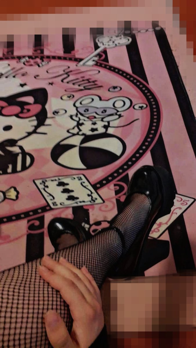 RT wenn mein Absatz größer ist als dein kleiner #zahlschwanz ist😌🤫

#herrin #sklave #findom #femdom #moneydom #geldherrin #geldsklave #findomme #heels #mistress #paypig #göttin