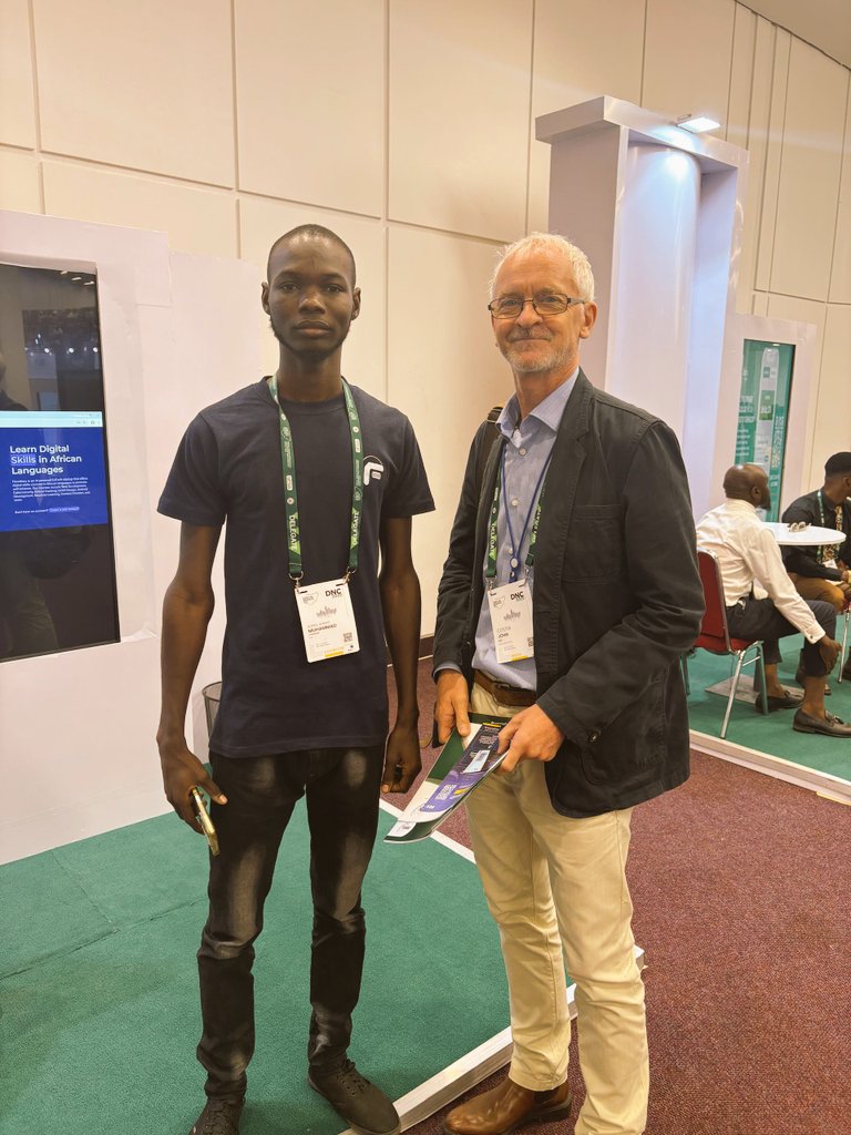 flowdiaryai's tweet image. #FlowdiaryInAbuja 🇳🇬

✨🎊 @flowdiaryai is in #Abuja at the Digital Nigeria International Conference 🌍

Share ↗️

#LearnOnFlowdiary