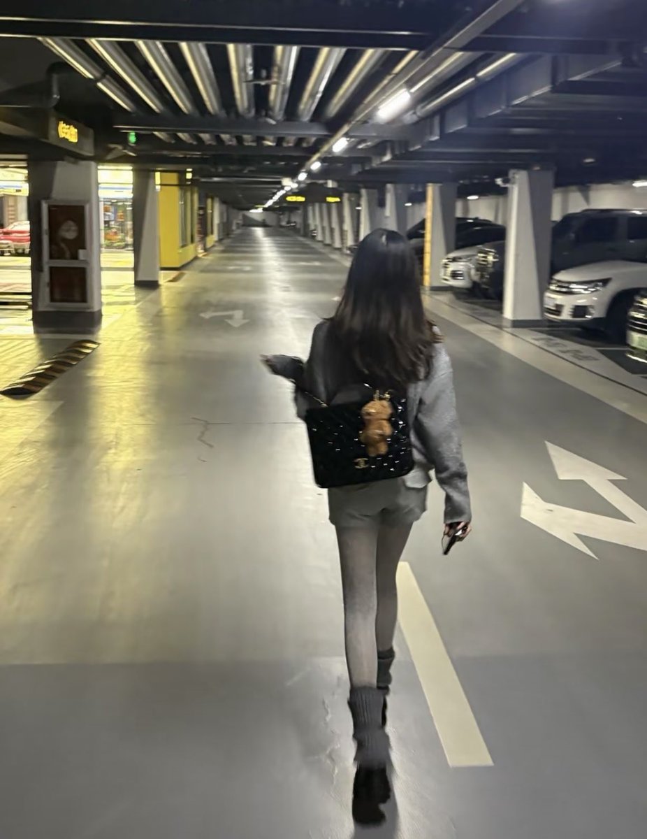 你视奸我的社交账号并感叹真是有品位