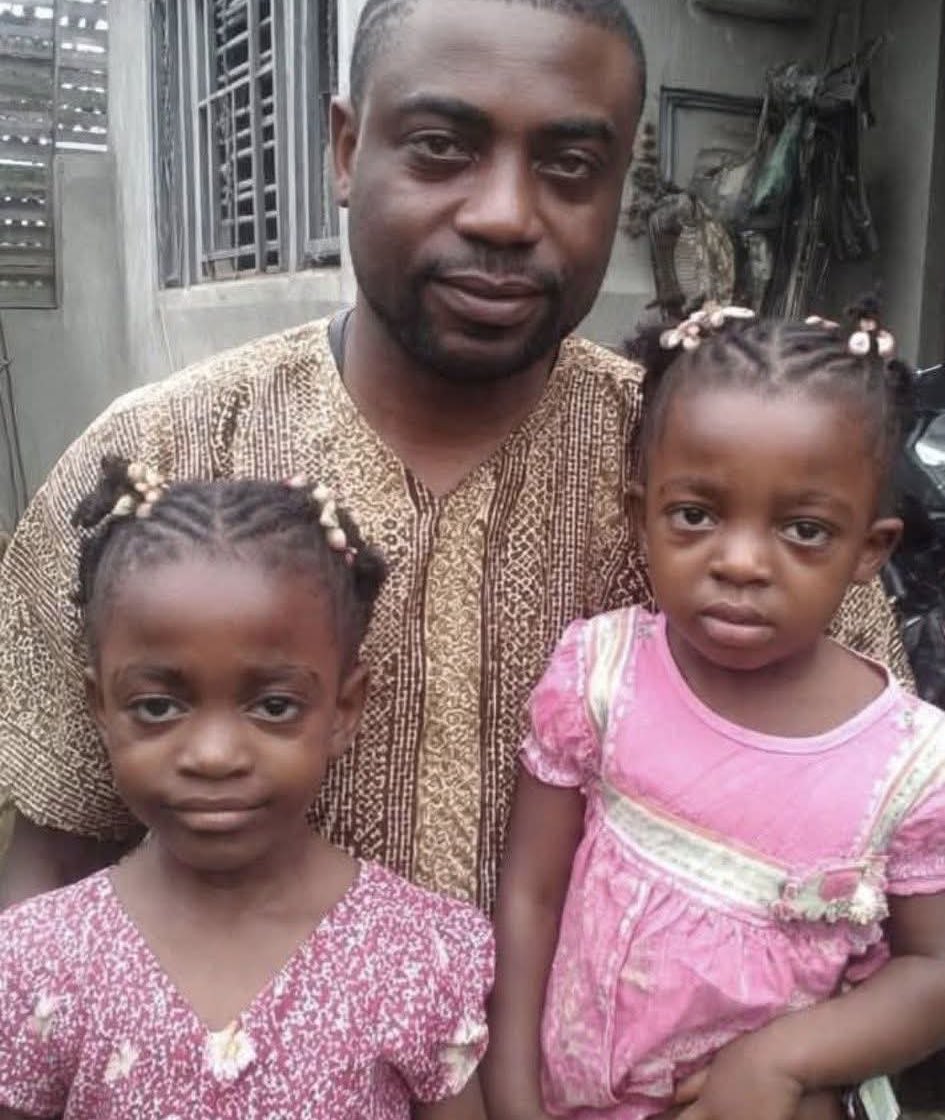 Retweet for this man's reputation 🙏🏼💪🏼

Mr Ozioma Okonkwo has cleared his name in an Enugu court yesterday. His wife framed him up and falsely accused him of "R APING" these 2 children (their daughter)