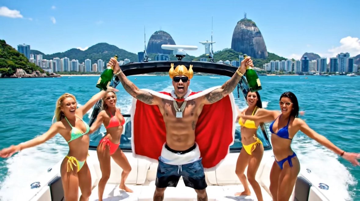 MY NEW TRACK “CHRISTMAS BUNDA”WILL BE CHRISTMAS NUMBER 1 . WATCH FULL VIDEO NOW ON MY YOUTUBE CHANNEL NOW ➡️ youtu.be/eLTpqaxZHk8?si…