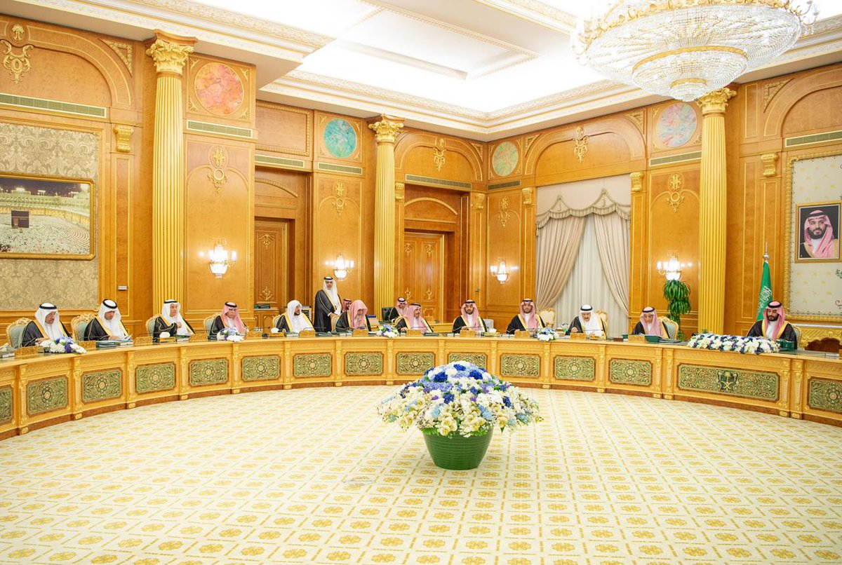 #مجلس_الوزراء يتطرّق إلى ما تُقدّم الدولة بجميع أجهزتها المعنية، من عناية واهتمام بشؤون الحج والعمرة والزيارة، وينوّه بما حملته كلمة #خادم_الحرمين_الشريفين خلال أعمال مؤتمر ومعرض الحج 1447هـ في نسخته الخامسة؛ من تأكيدٍ أن المملكة مواصلة جهودها في خدمة الحرمين الشريفين، والعناية