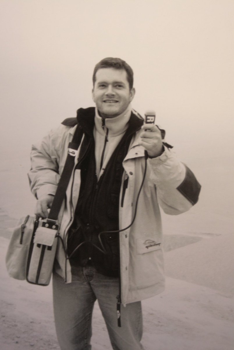 lmarsick's tweet photo. Le 11/11/2001 Pierre Billaud @RTLFrance , Johanne Sutton @RFI , Volker Handloik @sternde étaient assassinés  par les talibans en Afghanistan. Ne jamais les oublier. Eux comme tous les journalistes morts, disparus, détenus, otages en faisant leur métier. https://t.co/NhDFDZj2F8
