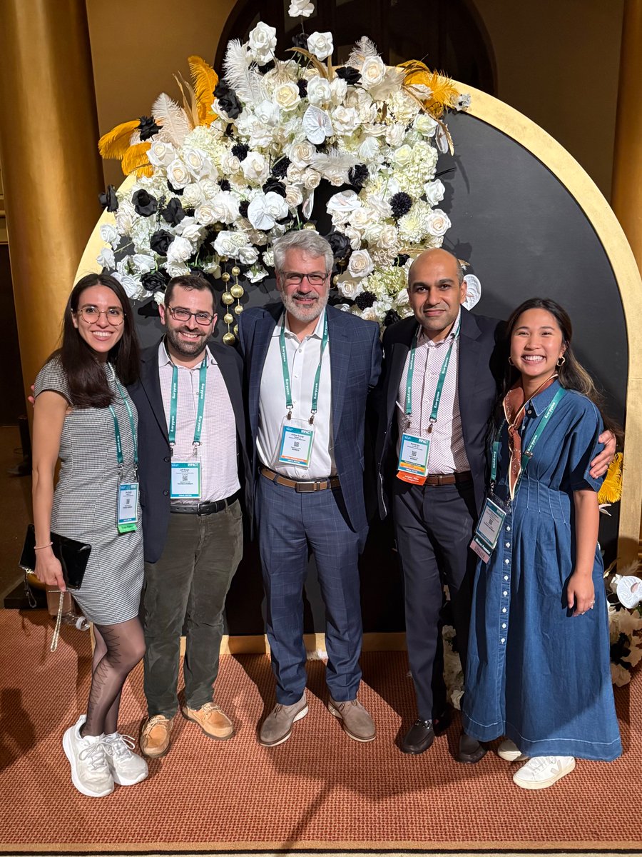 H_Anh_Nguyen's tweet image. First #TLM2025 in the books!
Honored to receive the 2025 Early Career Investigator Award in Clinical/Translational Science &amp;amp; the opportunity to share our work on The Utility of Coronary CT Angiography vs. Dobutamine Stress in Predicting Obstructive CAD in LT eval @AASLDtweets