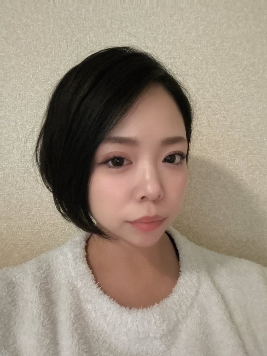 shiri5674's tweet photo. バッサリいってきました https://t.co/yhNPltwk2R