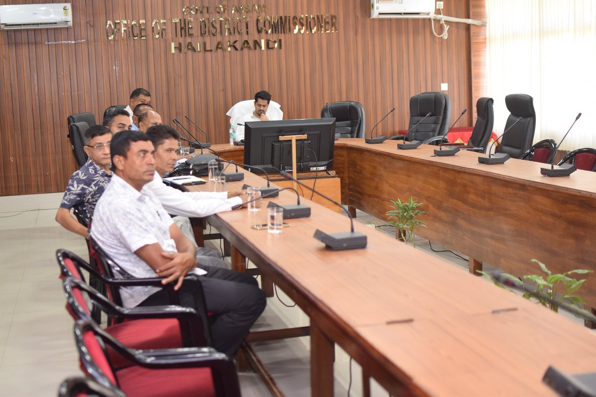The District Level Monitoring Committee (DLMC) meeting on PMFBY was held under the chairmanship of the DC Hailakandi, to review implementation progress and strengthen measures for effective delivery and farmer welfare across the district. <a href="/CMOfficeAssam/">Chief Minister Assam</a> <a href="/diprassam/">DIPR Assam</a>
