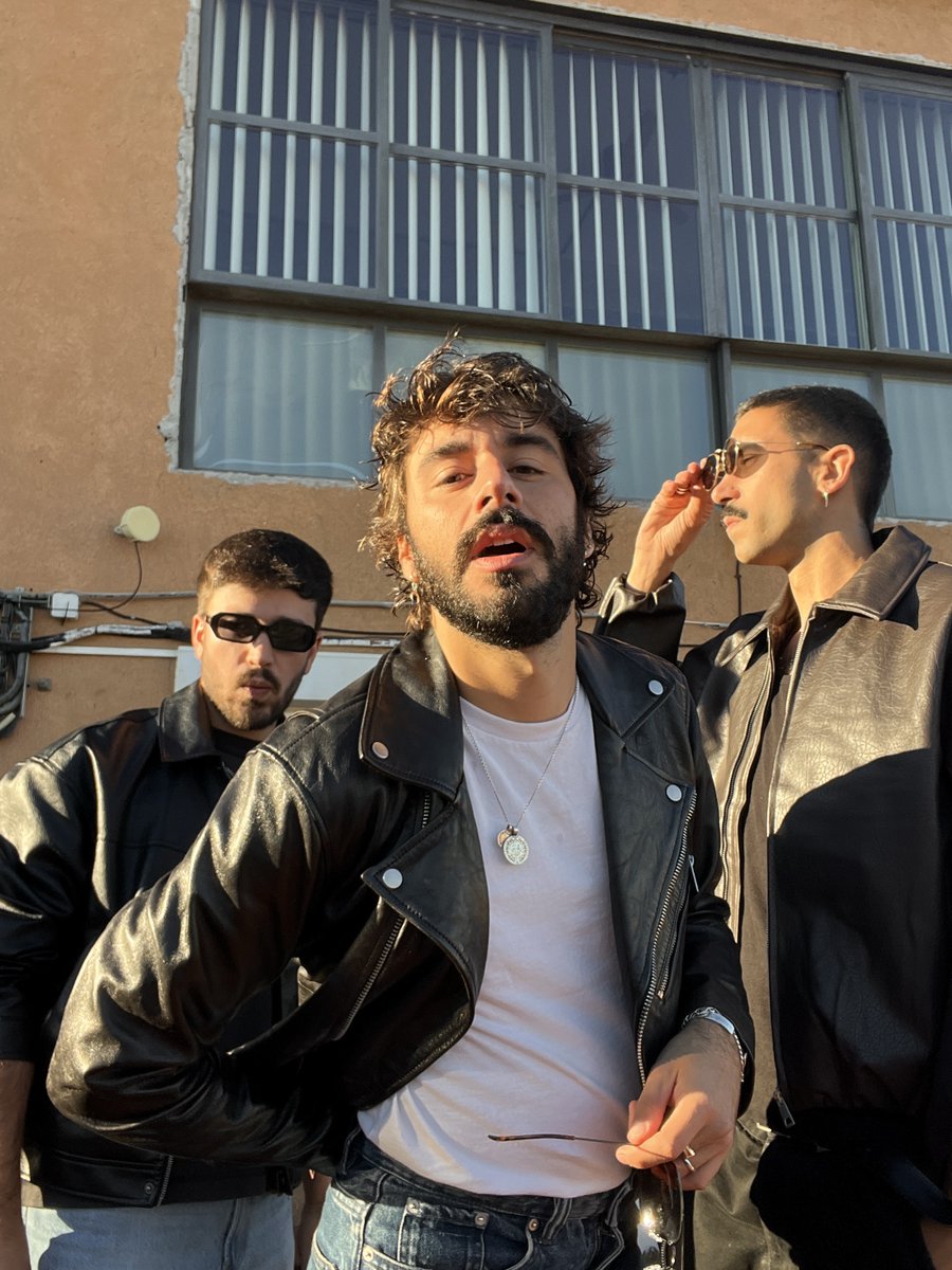 extasisband_'s tweet image. MADRID ÚLTIMAS 150 ENTRADAS!!!!!!!!!!!!!!!! 💘💘💘💘💘💘💘para nosotros, es una locura impensable. Hace poco más de un mes las pusimos a la venta e hicimos una apuesta, todos firmábamos llegar al 50% a final de año. Os prometemos la noche del año. @Inverfest