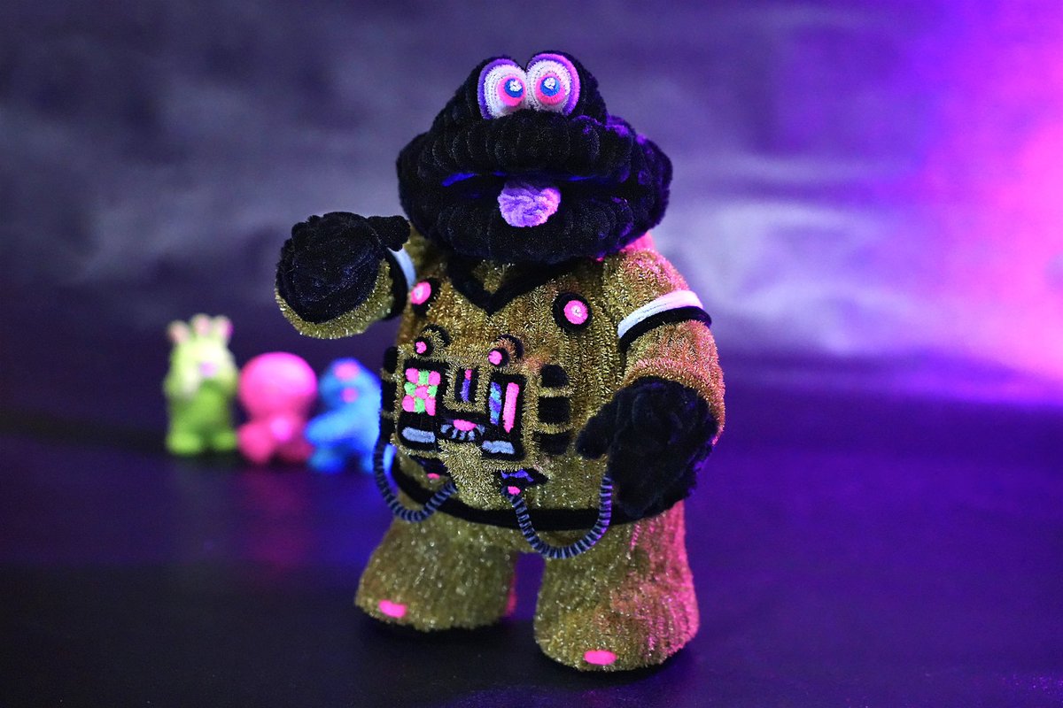 11月11日はモールアートの日！ #モールアートの日 #フジサキタクマ