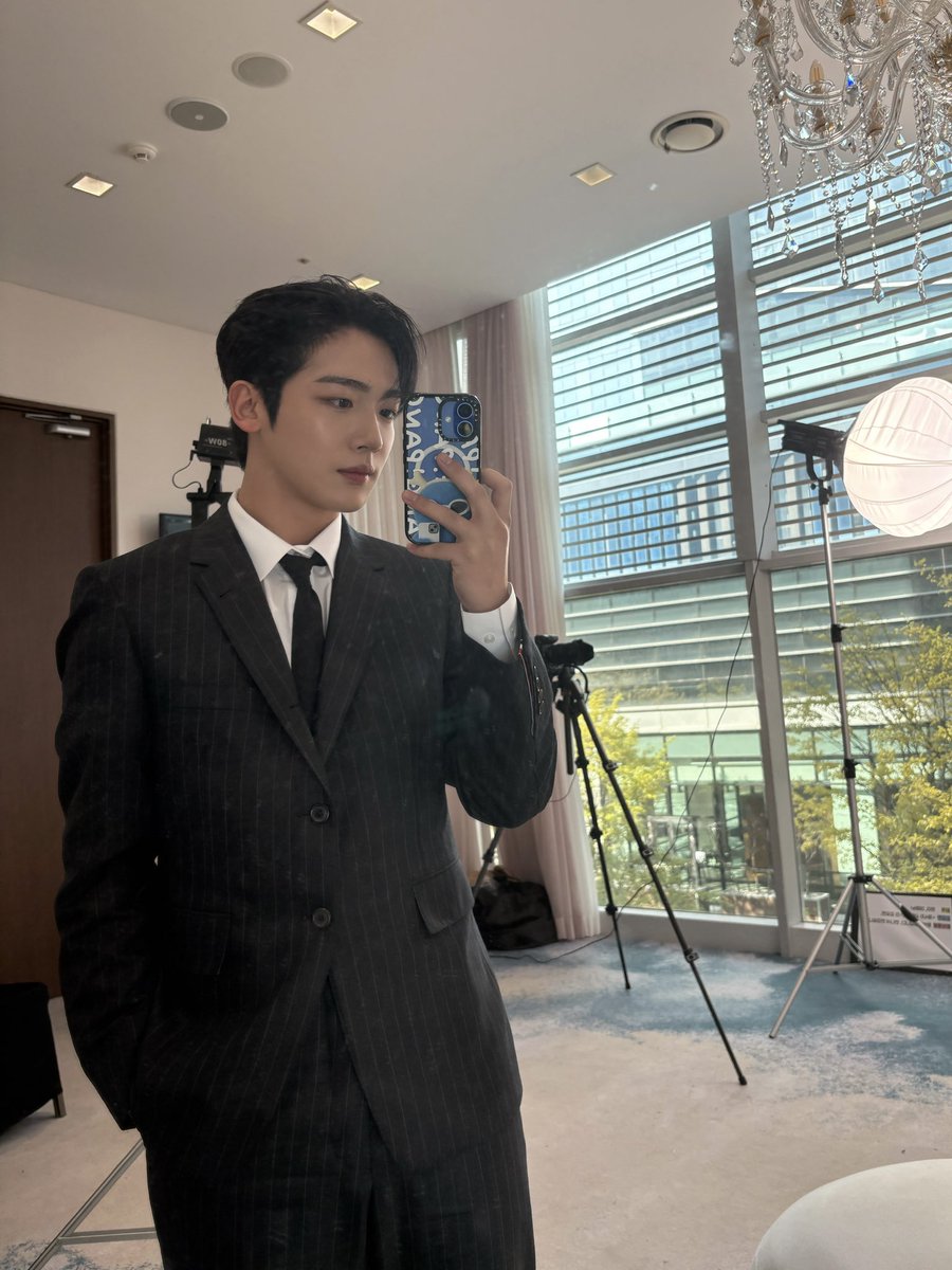 WEi__Official's tweet image. 벌써 민학이를 만날 수 있는 날까지 D-2라니!🫢
요한이가 또 어떤 새로운 모습들을 잔뜩 보여줄지 기대해 주시길 바라며🥰
11월 13일(목) Wavve 독점 공개!
‘제4차 사랑혁명’ 많은 관심 부탁드립니다💕

#위아이 #WEi
#김요한 #KIMYOHAN 
#제4차사랑혁명 #The4thLoveRevolution