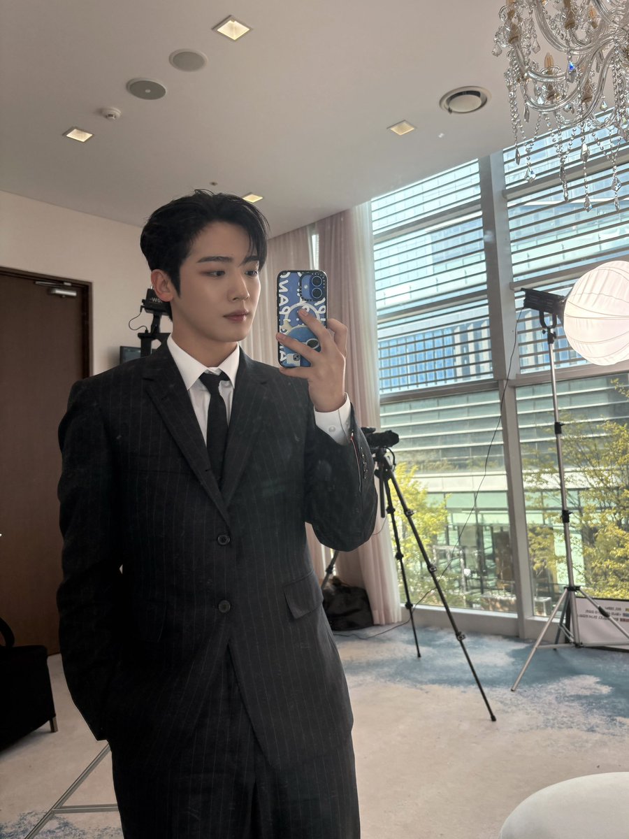 WEi__Official's tweet image. 벌써 민학이를 만날 수 있는 날까지 D-2라니!🫢
요한이가 또 어떤 새로운 모습들을 잔뜩 보여줄지 기대해 주시길 바라며🥰
11월 13일(목) Wavve 독점 공개!
‘제4차 사랑혁명’ 많은 관심 부탁드립니다💕

#위아이 #WEi
#김요한 #KIMYOHAN 
#제4차사랑혁명 #The4thLoveRevolution