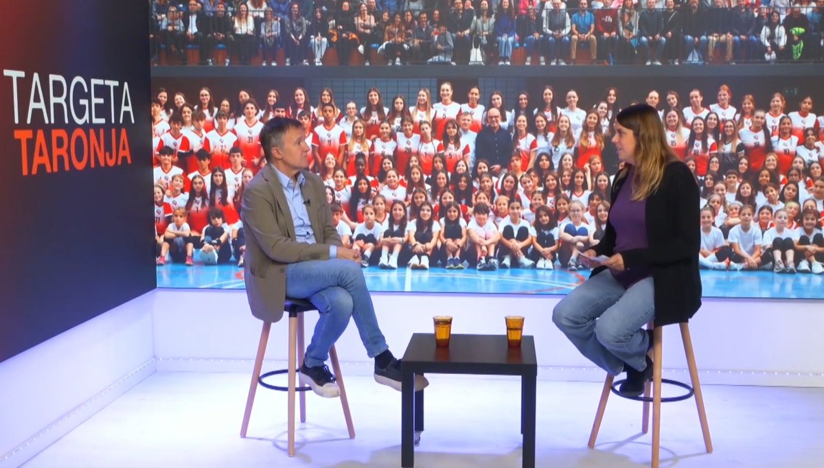 “Compartir abans que competir”. 

Ahir, Josep Clusella va passar pel programa Targeta Taronja del <a href="/TaronjaTV/">Canal Taronja Osona, Moianès i Lluçanès</a>, on va conversar amb Montse Manén sobre l’actualitat del Vic Vòlei Callís i sobre aquest esport que no para de créixer.

📺 tuit.cat/8eahT