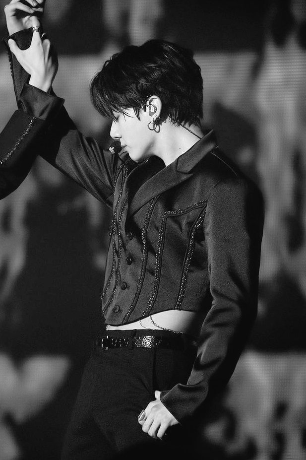 𝑽𝒆 🪭 tweet media