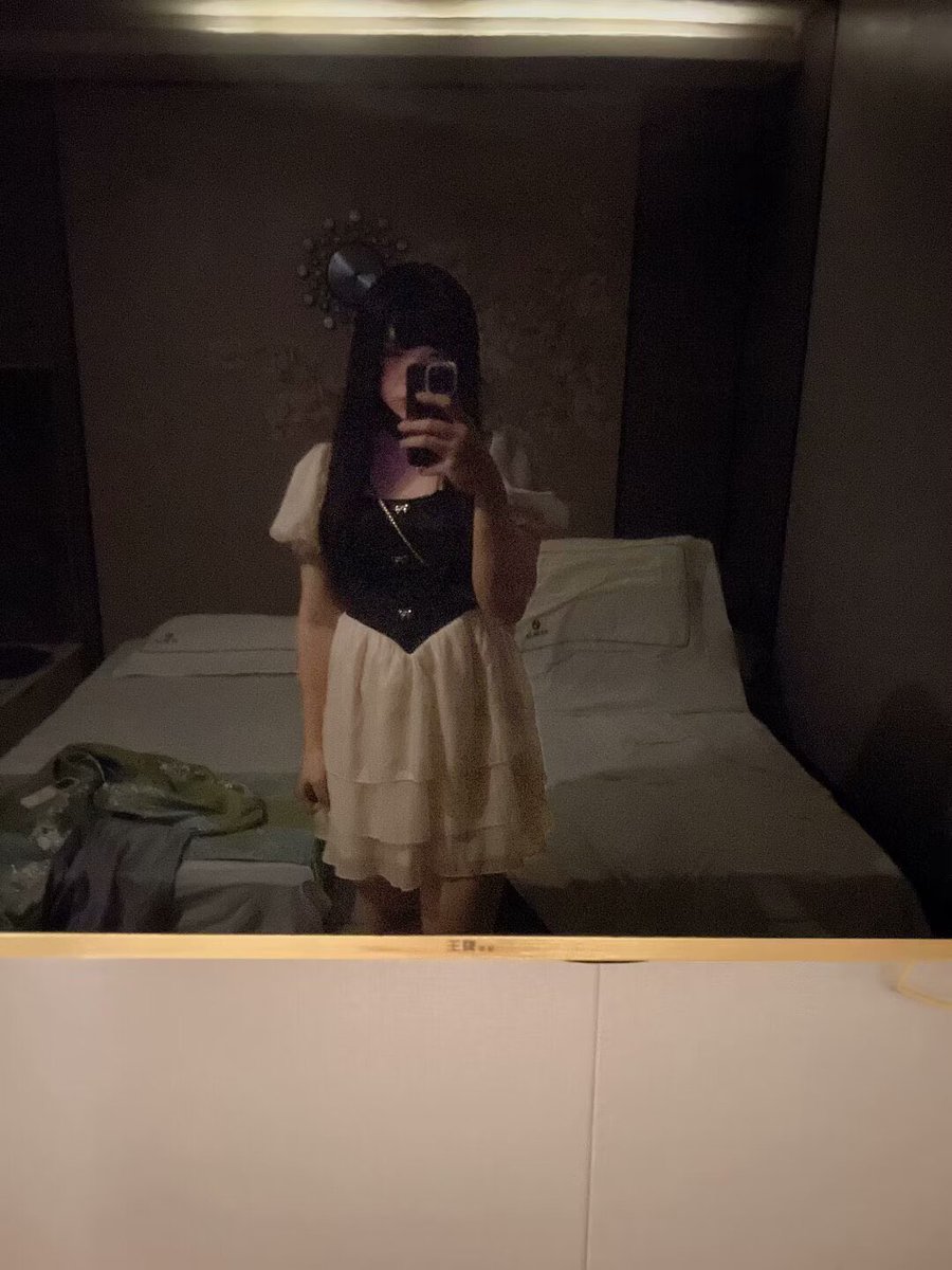 cdyuner888's tweet photo. 30岁老登想当跨儿来得及吗？感觉如果不结婚，不如圆自己女儿梦 #男の娘 #伪娘の日常 #sissy #跨性别 #mtf https://t.co/hTXuMZh1gd