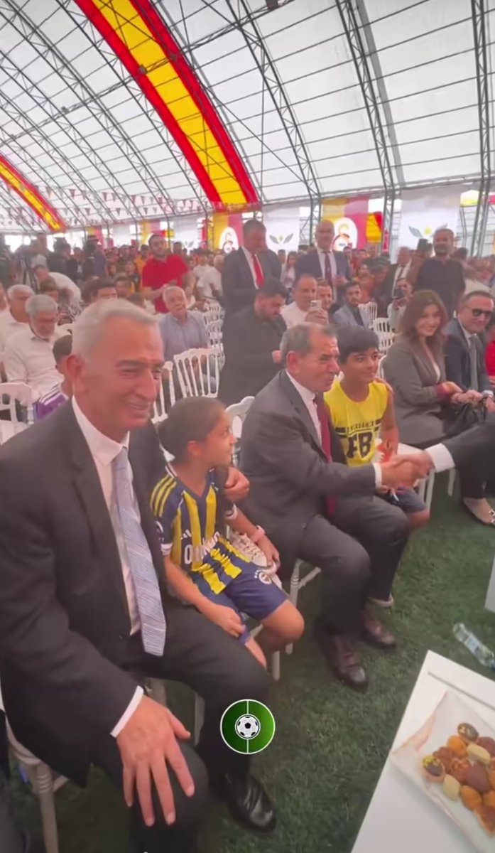 Galatasaray medeniyettir, Galatasaray kültürdür.