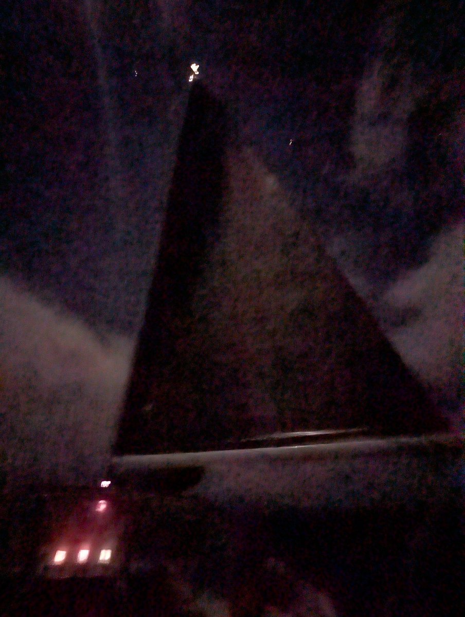j44frolic's tweet photo. Some night sailing pics. Saw tons of meteors, some quite large and one nearby that we could hear https://t.co/AlFqPDmWB5