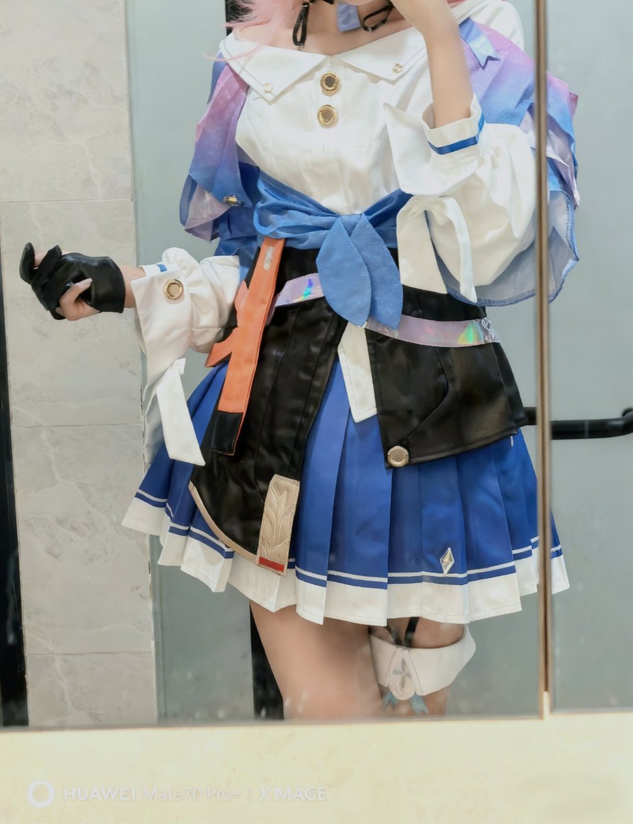 Elysia_cxx's tweet image. 贵的衣服就是不一样
#三月七 #cosplay #崩坏星穹铁道