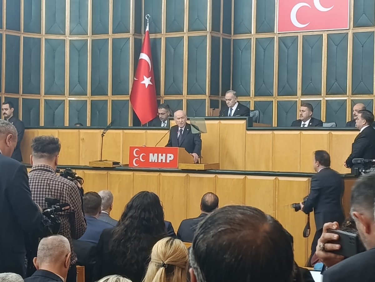 Bugün  <a href="/TBMMresmi/">TBMM</a> de <a href="/TmsyGaziler/">T.M.S.Y GAZİ SAYILMAYANLAR</a> başkanımız
Sn <a href="/ErtugrlGaziTmsy/">ERTUĞRUL GAZİ DEMİR</a> Yönetim Kurulu Başkan Yardımcılarımız
Sn <a href="/mustafaulu60332/">T.M.S.Y. mustafa uludogan</a> 
Sn <a href="/aydem057/">Aytekin Demirel</a> ile birlikte
<a href="/MHP_Bilgi/">MHP</a> Grup toplantısına katılmışlardır. 
<a href="/MHP_Bilgi/">MHP</a> Grup toplantısından sonra Sn <a href="/kocakkonuralp/">Konur Alp Koçak</a> ile görüşme