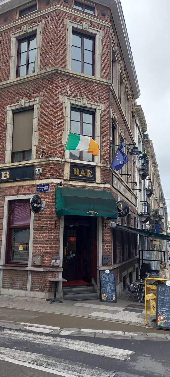 IrishinEurVoice's tweet photo. Irish President Inauguration on the big screen organised by @irishineurope at Kitty O'Shea's Irish Pub and Restaurant in #BRUSSELS https://t.co/I0K6VwtOFb