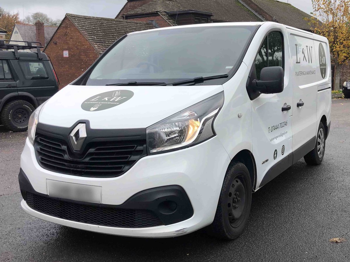 amyajdesigns's tweet image. Recently completed signwriting for L.W Plastering &amp;amp; Maintenance, featuring 2-colour vinyl graphics that really make it stand out. Clean and professional, great for advertising on the move!

#VehicleGraphics #SignWriting #RenaultTrafic #VinylGraphics