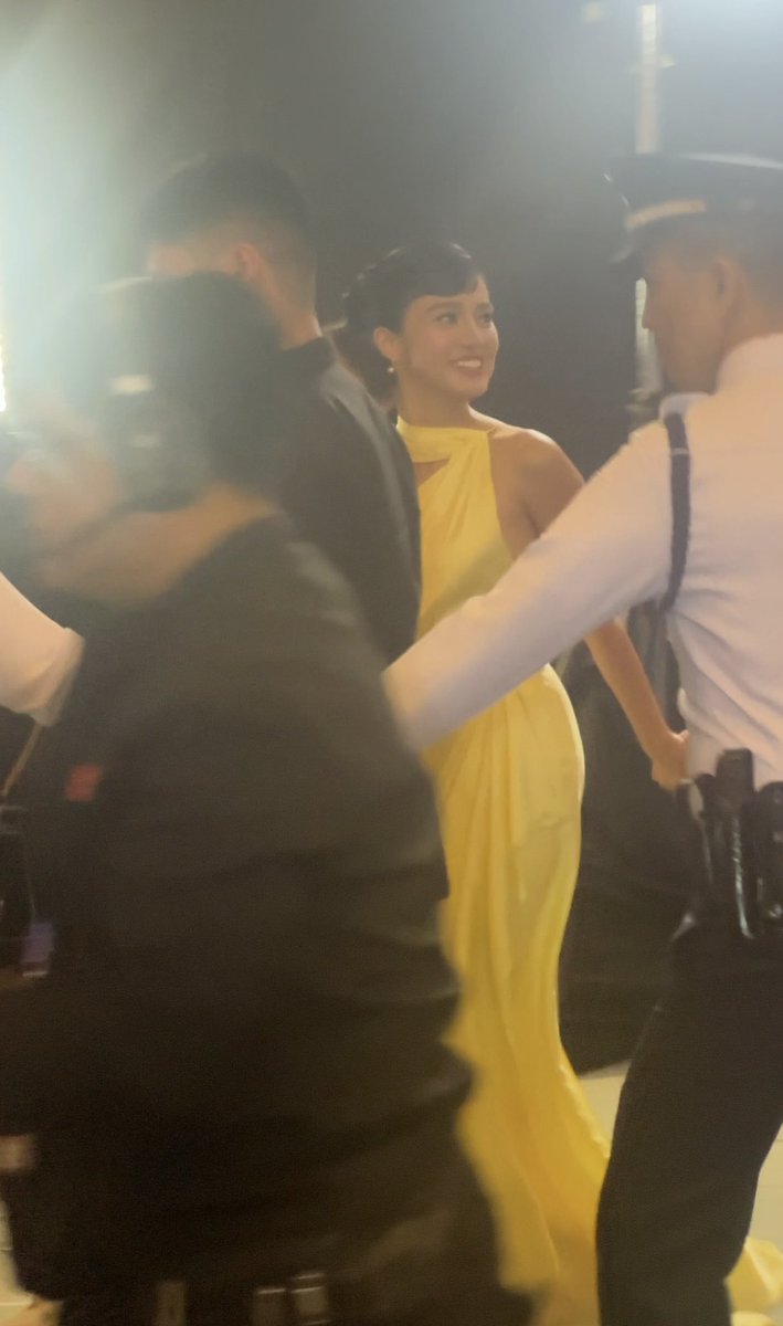 nakahabol pa from work 

olaaaa belindaaaa <a href="/bellemariano02/">Belle Mariano</a> 

BELLE AS GERI

#MeetGreetAndBye
#MGBTheWorldPremiere