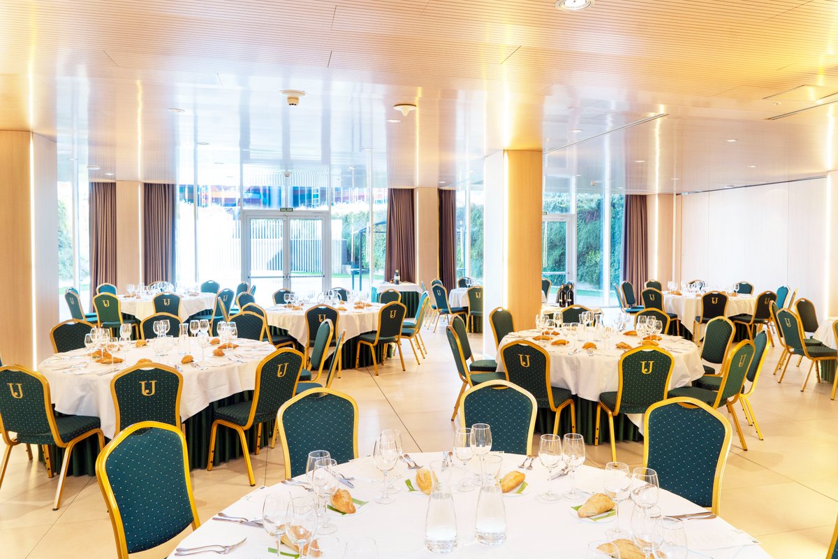 💼Celebra tu Comida o Cena de Navidad de Empresa en Jardines de Uleta.🍾
¡Las celebraciones de empresa merecen un entorno a la altura! Reserva tu fecha y tu menú de empresa y disfruta de un ambiente mágico.
Visita nuestra web ➡️ jardinesdeuleta.com/gastronomia/me…