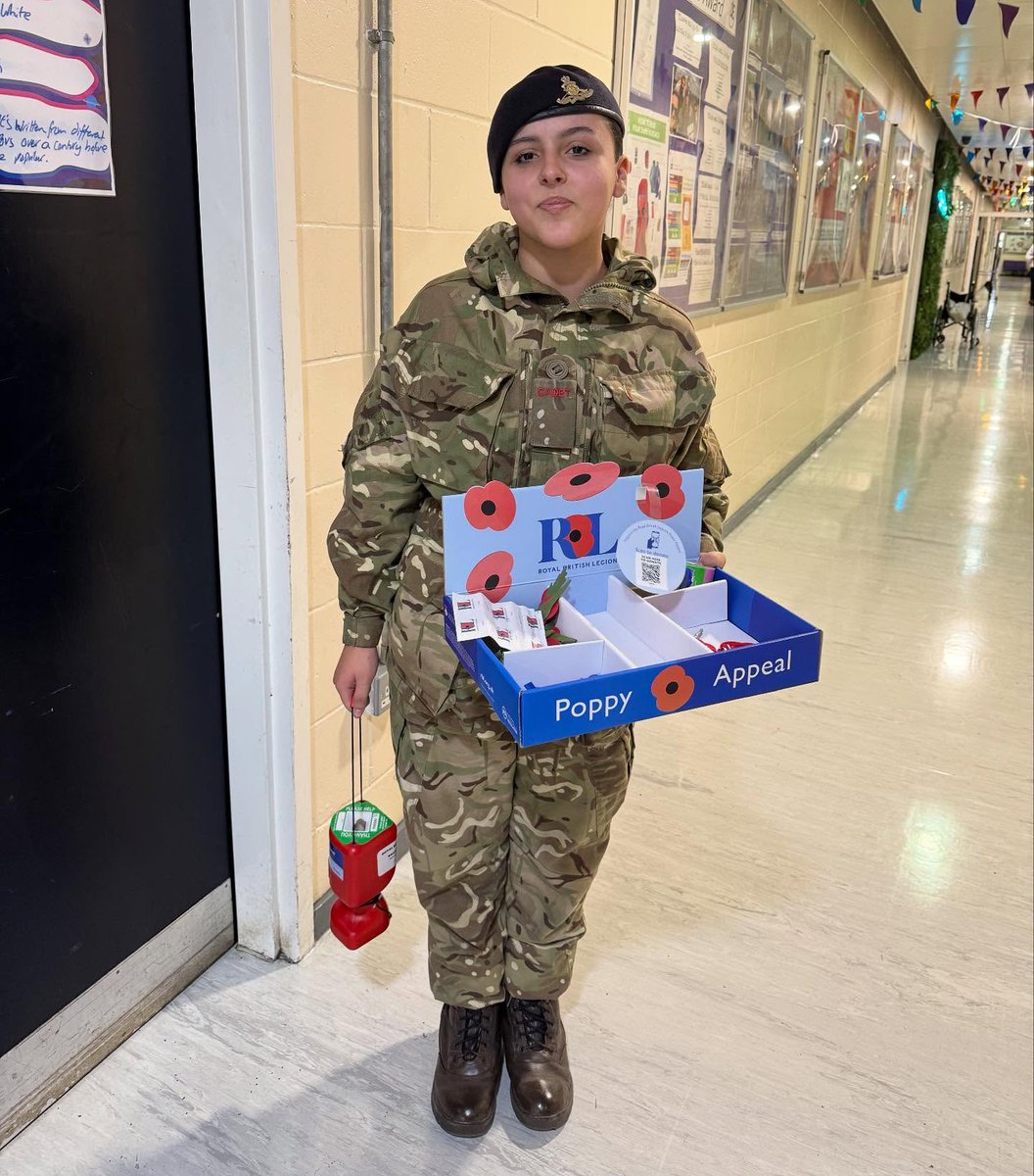 RedbridgeCS's tweet image. At Redbridge Community School, we join the nation in remembering those who gave their lives for our freedom.
We are thinking of all affected, past and present, and supporting our community today and every day. 📷
#Redbridge #RemembranceDay #LestWeForget