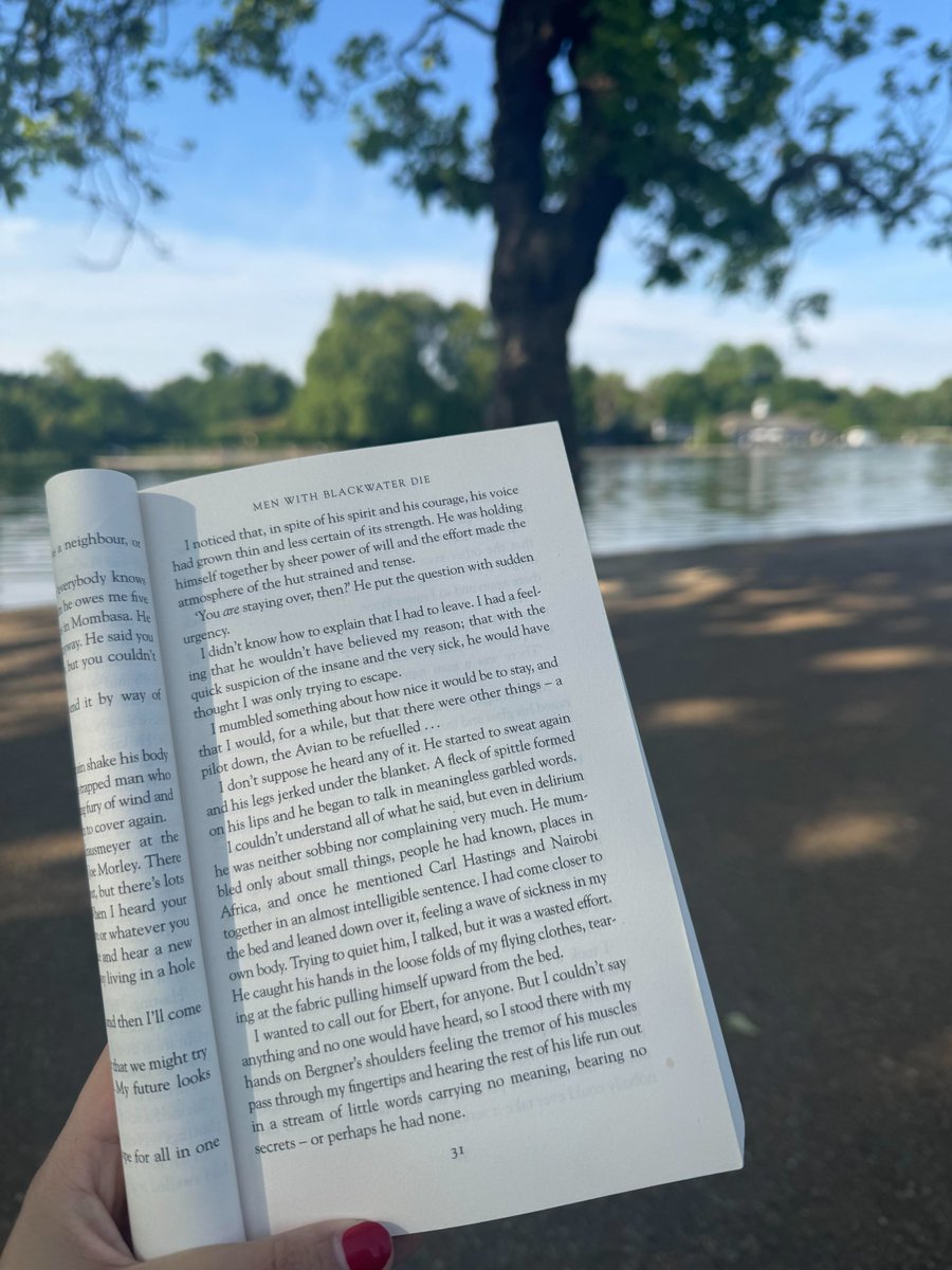 EricTrumpxxw's tweet photo. 🇬🇧When you keep reading, reading, reading📷 https://t.co/yLYLuJCBSg