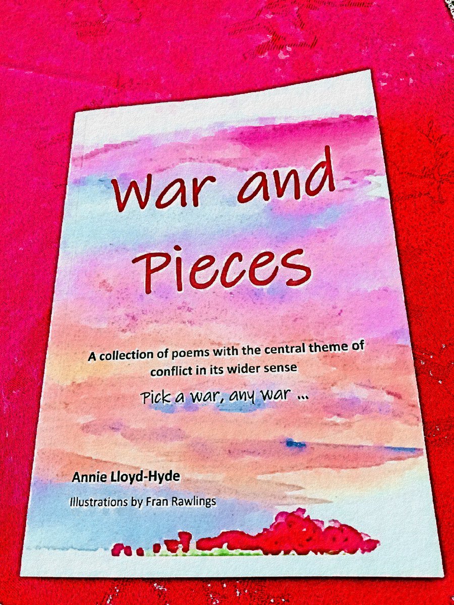 fabcoach's tweet image. The #newpoetry book War and Pieces by @AnneYeadon @YeadonAnne is available at Gifted Ecclesall, next to opp Ecclesall Church #Sheffield 🕊️ @HelpSheffield