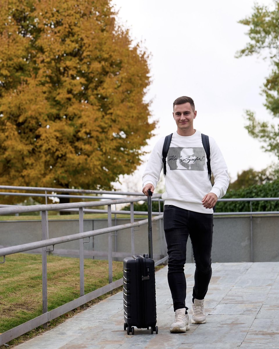 🤗 Bienvenido a casa, <a href="/Jorge_deFrutosS/">Jorge De Frutos</a>.

#VamosEspaña | #CopaMundialFIFA