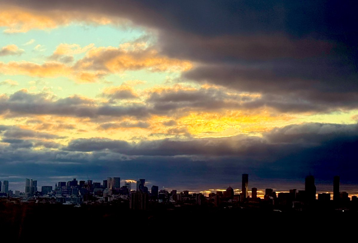 #Cold #daybreak #Sunrise (a half our late) #Boston #Skyline  #cambridge #newengland 
#SundaySunrise <a href="/ericfisher/">Eric Fisher</a>
 <a href="/Pamelanbcboston/">Pamela Gardner NBC10 Boston</a>
 <a href="/ShiriSpear/">Shiri Spear</a> 
 <a href="/Met_CindyFitz/">Cindy Fitzgibbon</a> 
 <a href="/laabs/">Bard Laabs</a>
 <a href="/weatherchannel/">The Weather Channel</a>
 <a href="/TaniaLealTV/">Tania Leal</a>
 <a href="/NewEnglandInfo/">VisitingNewEngland - Eric's Stories of New England</a>
 <a href="/sarahwroblewski/">Sarah Wroblewski</a> #followingnecn <a href="/PeteNBCBoston/">Pete Bouchard</a>