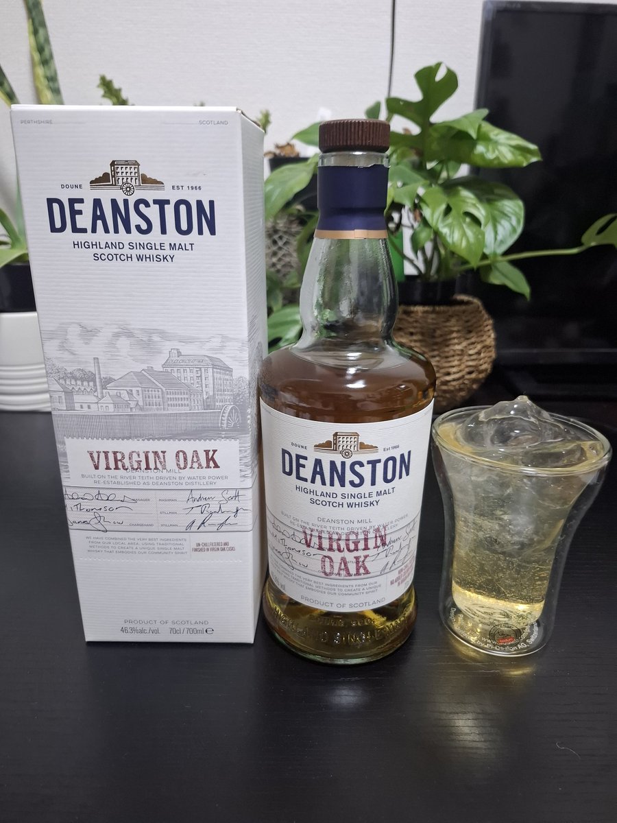 wOniERozl23i34p's tweet photo. 酒のやまやで頼んでたDEANSTONバージンオークが遂に入荷💦😆早速ハイボールで乾杯✨🍻🎶😋
バーボン樽とオーク樽で熟成したコスパ最高なシングルモルト👏👏👏幸せ😘
#IWSC2025
#DEANSTON
#立ち飲みの日 https://t.co/6ZoYThOyqV