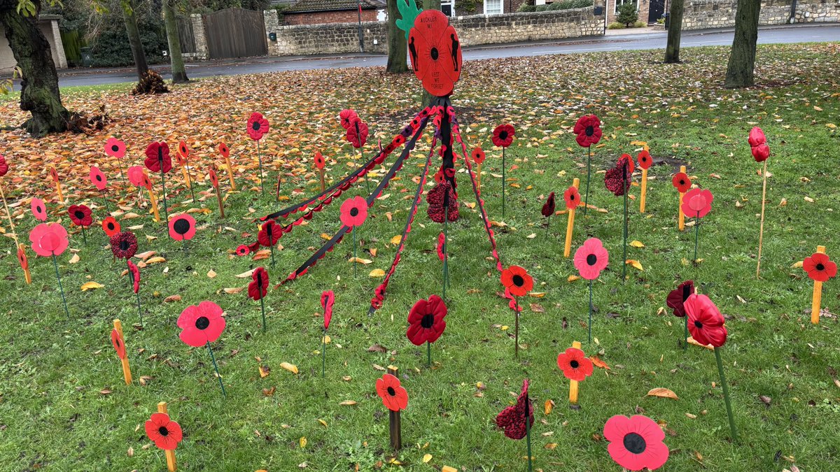AuckleyY6's tweet photo. It was an absolute pleasure to take Year 6 to the village green this morning to observe a two-minute silence and allow the children to read their published war poetry. #writingforpurpose #lestweforget https://t.co/Ln0HRscV8m
