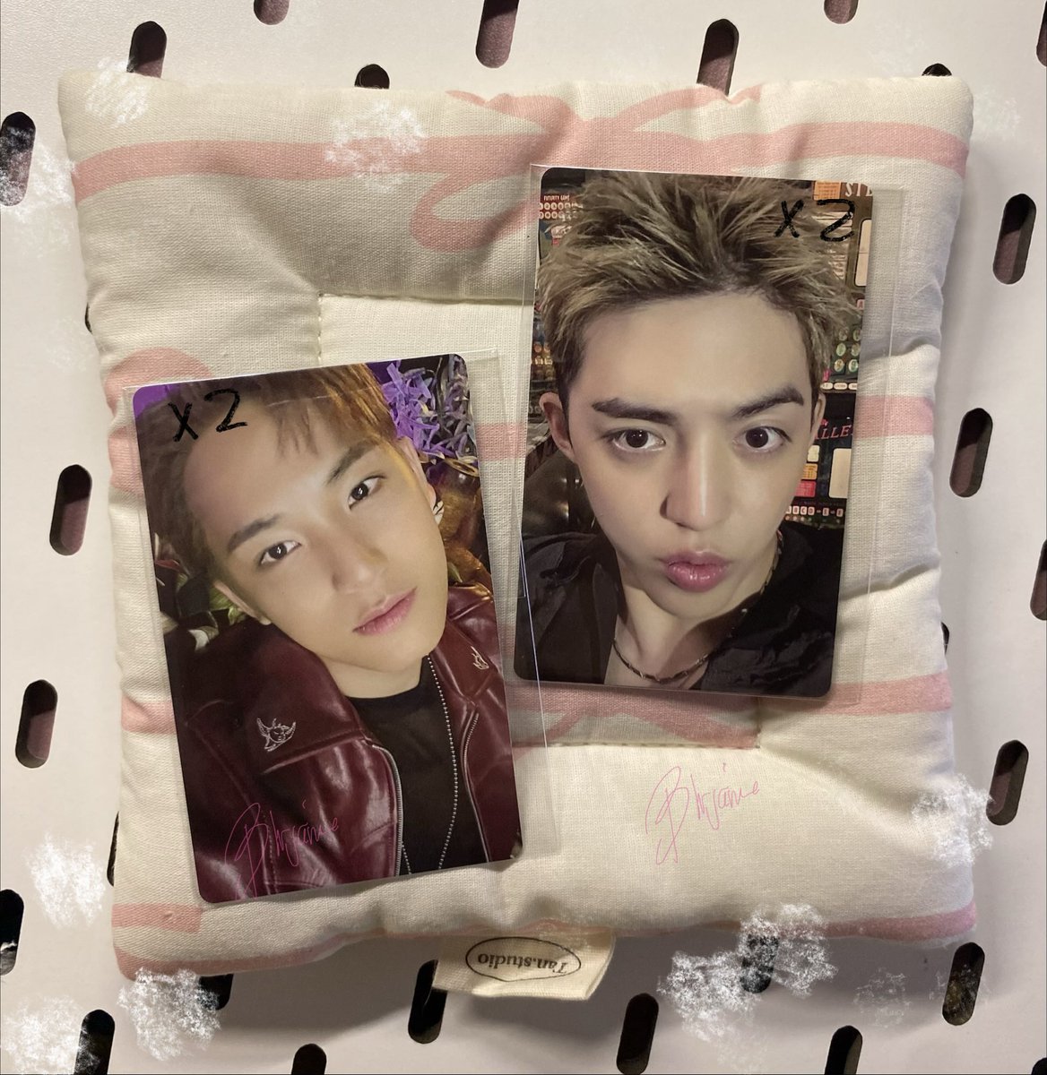 blrjanne's tweet photo. #blairsells ˚.🎀༘⋆ wts lfb seventeen ph 

SEVENTEEN CxM HYPE VIBES COMPACT VER ALBUM WEVERSE POB mingyu scoups

₱180 each

༘⋆ payo (prio) / 40% nrdp, rb after 10 days
༘⋆ onhand

reply or dm to claim https://t.co/uIcpbGWhDf