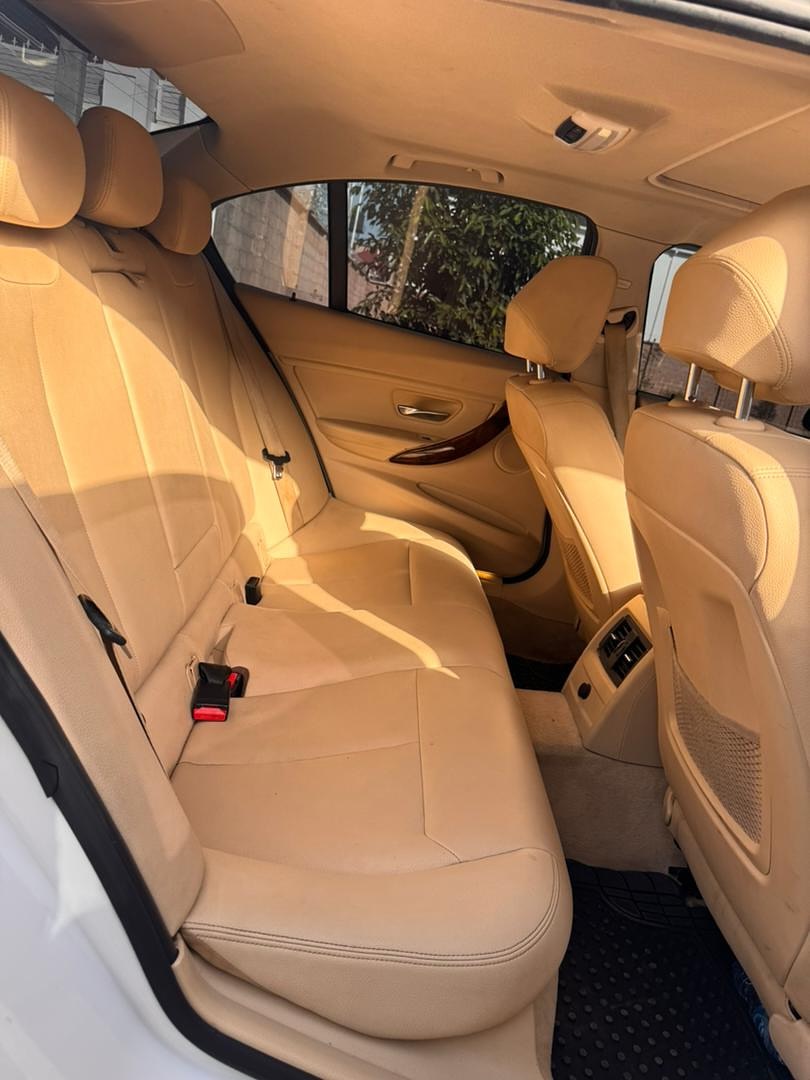 FOR SALE!!! HOT DEAL❗❗ FOREIGN USED BMW 3SERIES 328i

YEAR: 2013Model
-🏷️₦16m

ORIGINAL CUSTOM DUTY☑️
NATIONWIDE DELIVERY🇳🇬✅ 

LOCATION: Kaduna

Kindly Call us 📞 or send a Dm! On WhatsApp 📞 📱 :08064471917