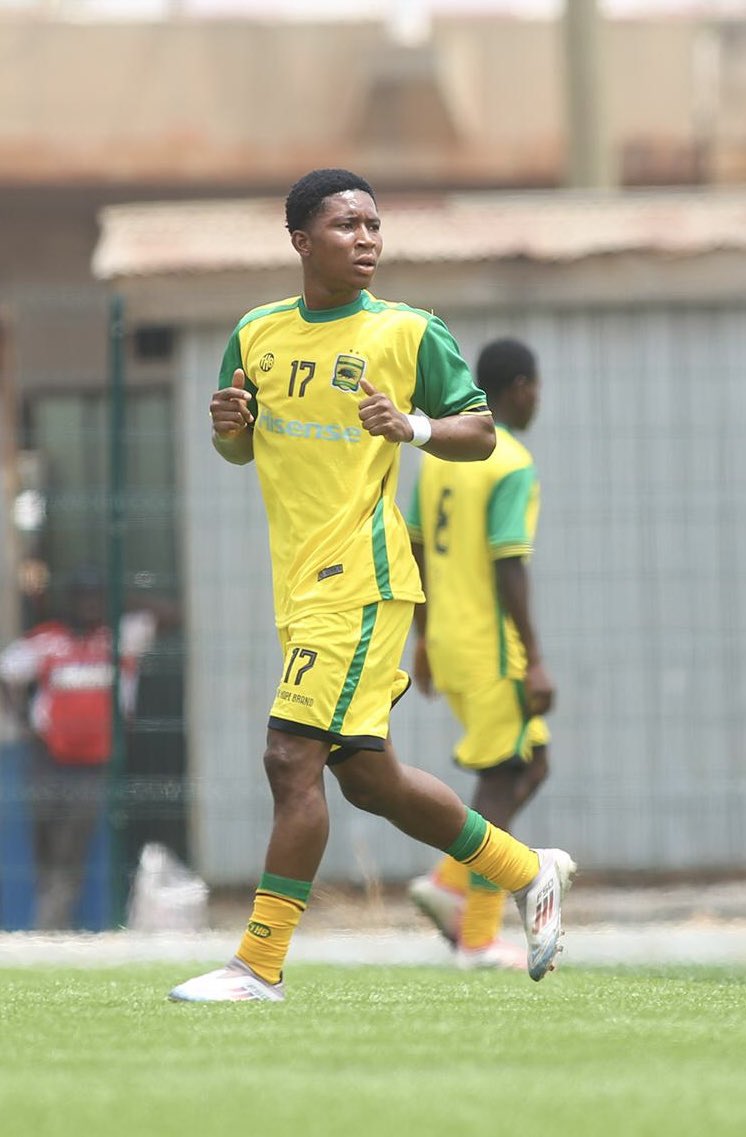 🚨#YoungPorcupines midfielder Lawson Kyei Jr has been called up for the Ghana U17 squad screening ahead of the TotalEnergies U-17 Africa Cup of Nations. 🏆

#AKSC #Fabucensus #Kotoko4All