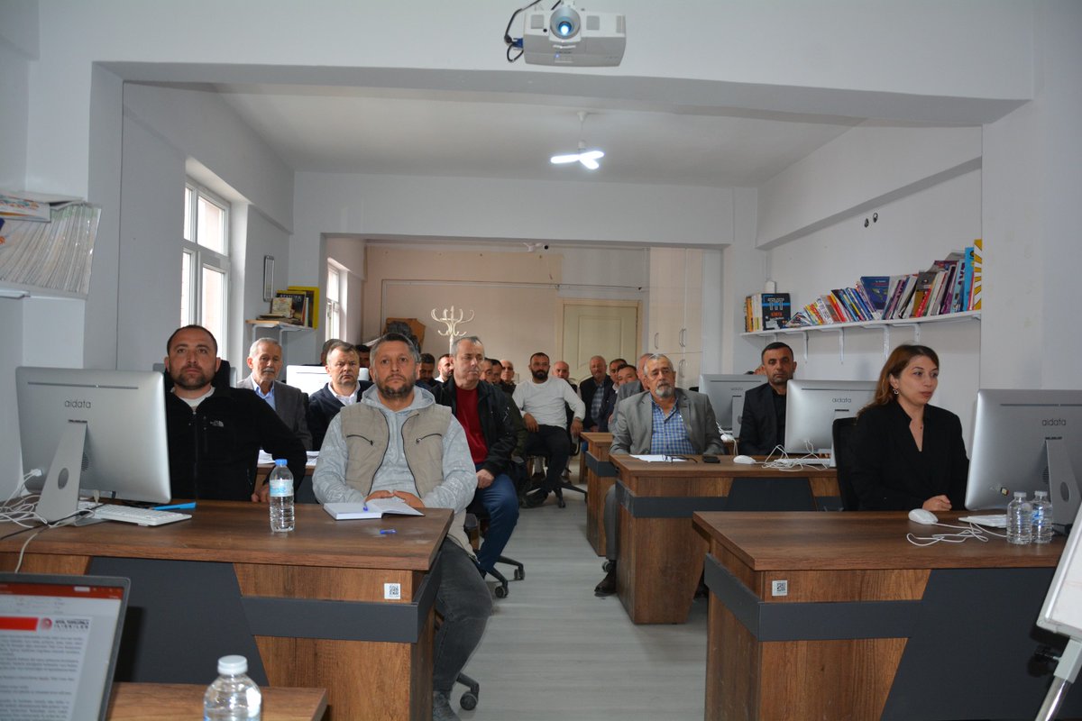 İl Müdürlüğümüz tarafından Gürgentepe ilçemizde faaliyet gösteren derneklerin yöneticilerine dernek mevzuatı kapsamında eğitim verildi.