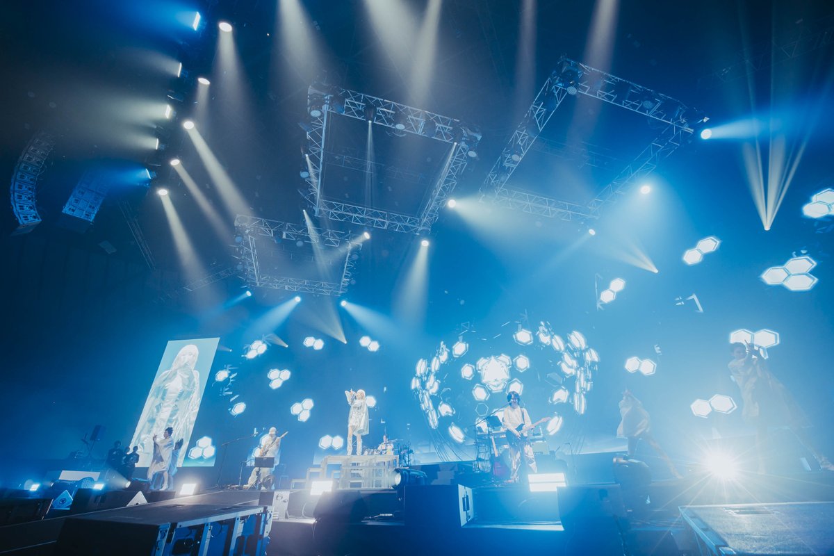 _mcdkit's tweet image. 【WORK】
Reol Oneman Live「美辞学」 in YOKOHAMA ARENA にて、
下記楽曲の背景演出映像を制作させていただきました。
最高のライヴをありがとうございました！！！

&quot;第六感/十中八九/ギミアブレスタッナウ/おとめの肖像/切っ先&quot;（画像順）

#Reol横アリ美辞学