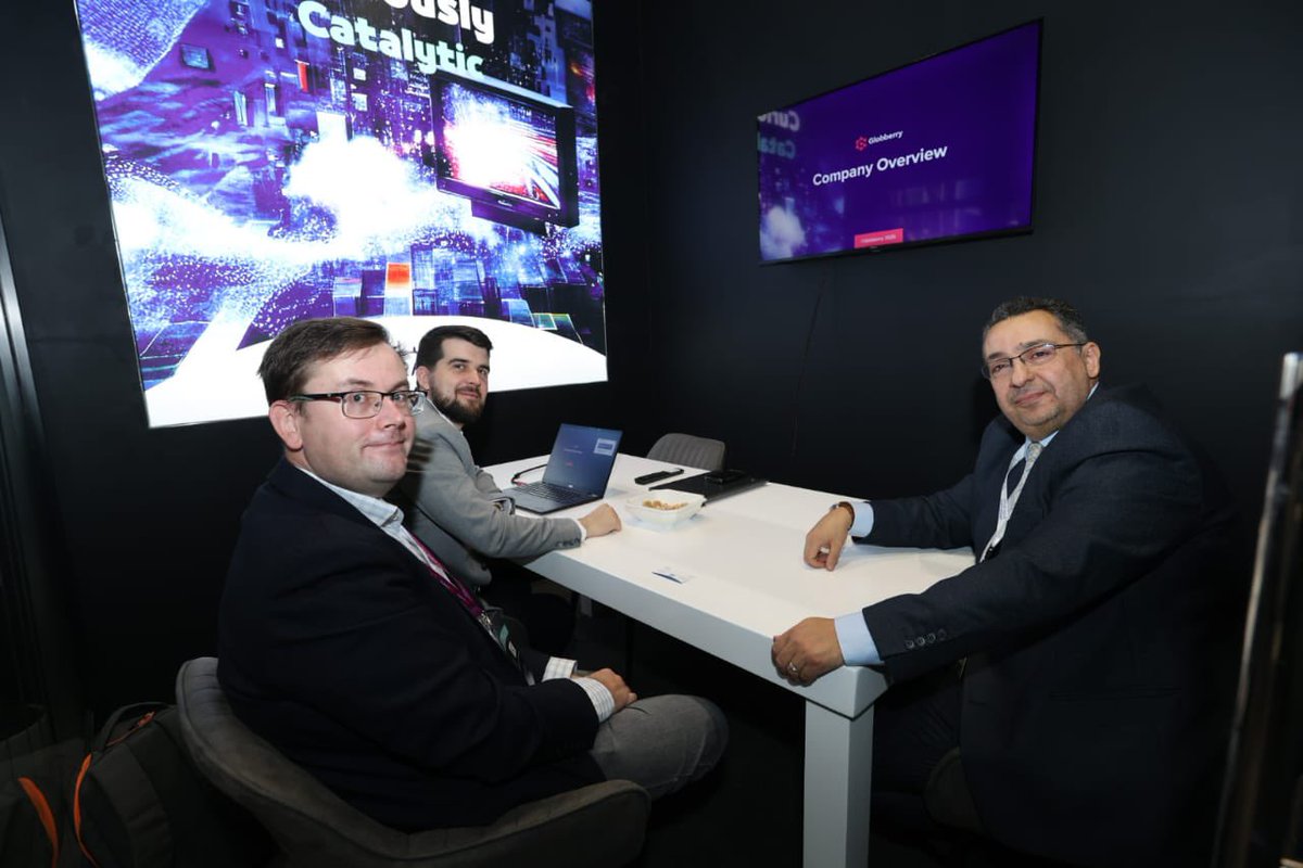 Arabsat - عرب سات tweet media