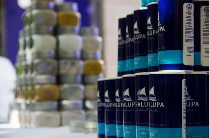 👉 La sal marina no solo realza el sabor, también ayuda a tus músculos a mantenerse activos y con energía.
💪Un mineral natural que impulsa tu bienestar cada día.

#SalMarina #GrupoAsal