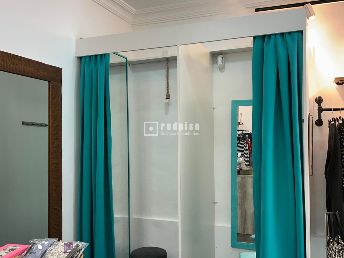 redpiso.es/inmueble/local… - Local Comercial en venta en PASEO JUAN ANTONIO VALLEJO-NÁJERA BOTAS, Imperial, Arganzuela, Madrid, Madrid