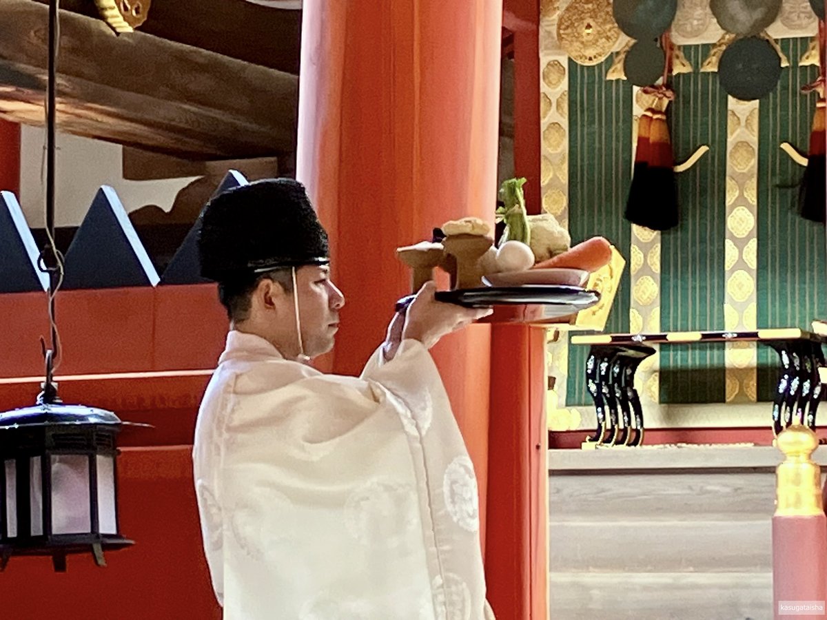 十一月十一日】 午前10時より旬祭が斎行され、国家国民の安泰、皇室の