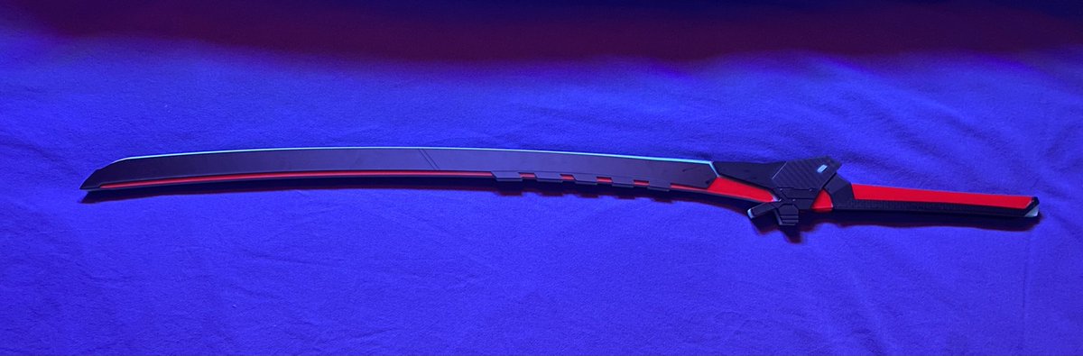 Drayar_'s tweet image. I’ve just got my @zentreya Rhodonite sword from @AgentInk ! The sword is so cool and top quality, the light makes it even more badass! 
Thank you so much Zen and AgentInk for this amazing sword, you guys are always on top! ⚡️#zentreya