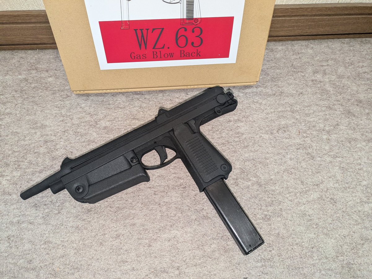 sato_takehiro's tweet photo. いい銃の日
にホントいい銃が届きました。
凄く考えて作ってある（YouTubeでwz63取扱説明動画参照）オドロキです。アレとアレも買って「アレ作って」とリクエストしてみようかな。
北海道寒いけどなまら快調ですよ! https://t.co/Shh9tLqFEu