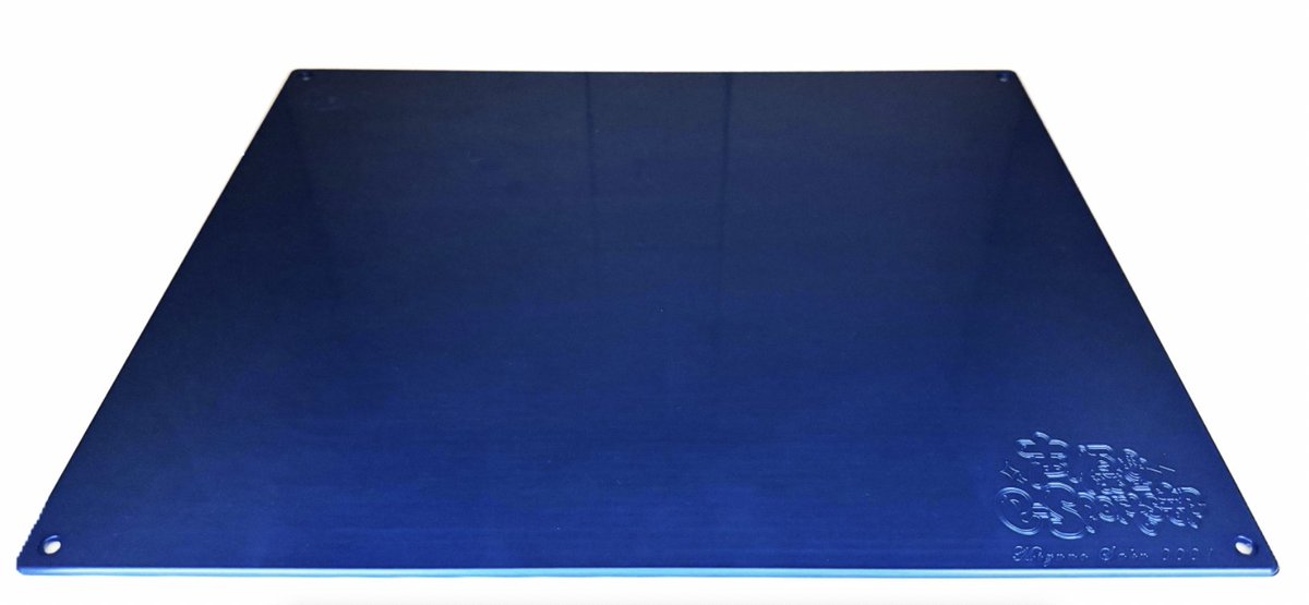 e沼 なんと…！ 株式会社ハイブリッドの製品「メタルマウスパッド」が