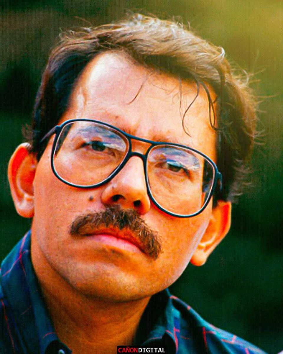 Un revolucionario verdadero un lider del pueblo admiración total al comandante Daniel Ortega 
#TodosSomosDaniel80ymás