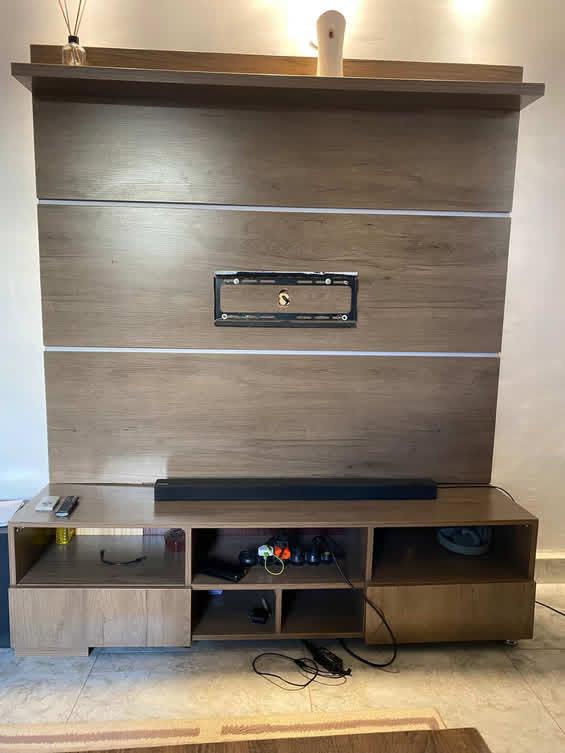 Abujadeclutter's tweet photo. Slide 1: Tv console 100k
Slide 2: Center table 55k
Slide 3: iphone 14 pro max 1terabyte, eSIM, Battery percentage :80% (1m naira)
Slide 4: Wall frame 75k
All in Abuja (Call 07072947924 or whatsapp 09057127784) #AbujaTwitterCommunity pls Rt https://t.co/MlWp9cN3b1