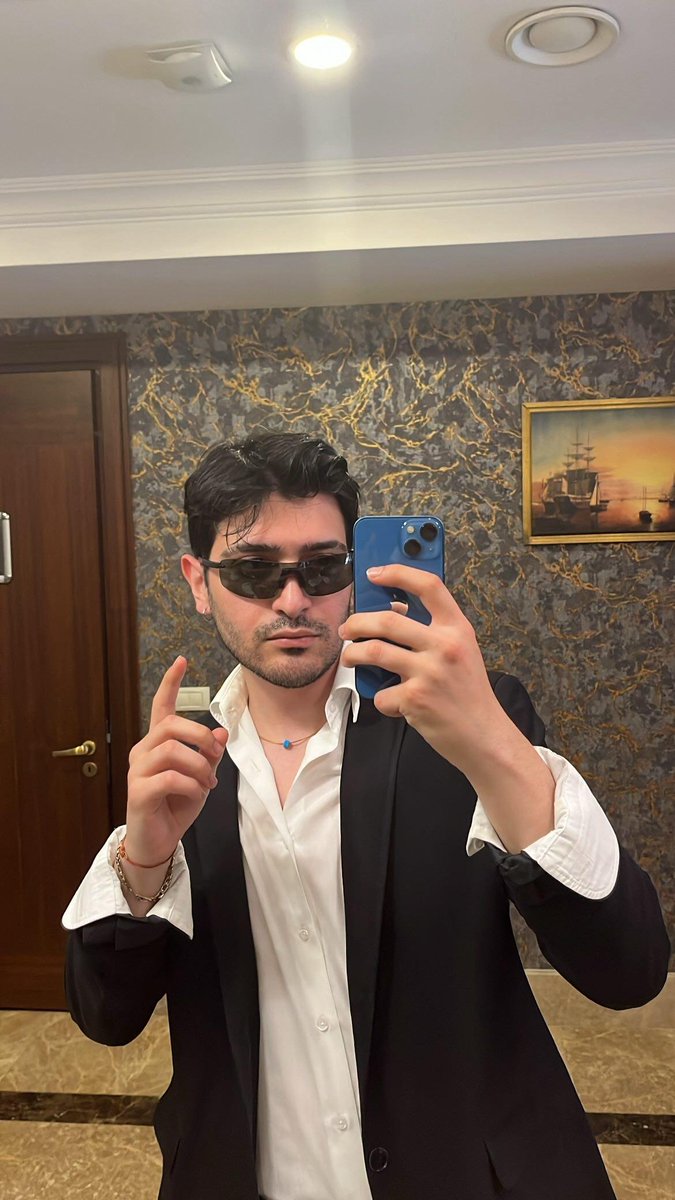 dünyanın değil evrenin en yalnız insanı