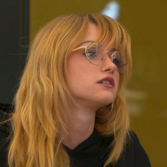 “Más que sexo en la playa siento que fue masturbación en la playa porque ensayé sola toda la semana” OH MADRE DE REALITYS 

#OTDirecto11N