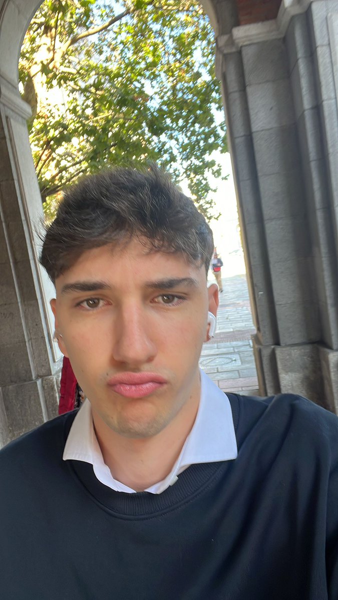 Tony_vd12's tweet photo. Where do students get their news? 
Marco Moretti, international student, says Instagram is his go-to source for quick updates.
#DigitalMediaUFV https://t.co/XshLxQ6GB3